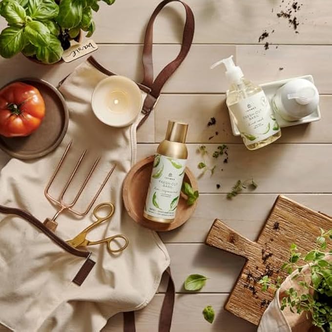 Thymes HAND WASH - 9 FL OZ - FRESH-CUT BASIL - Image 5